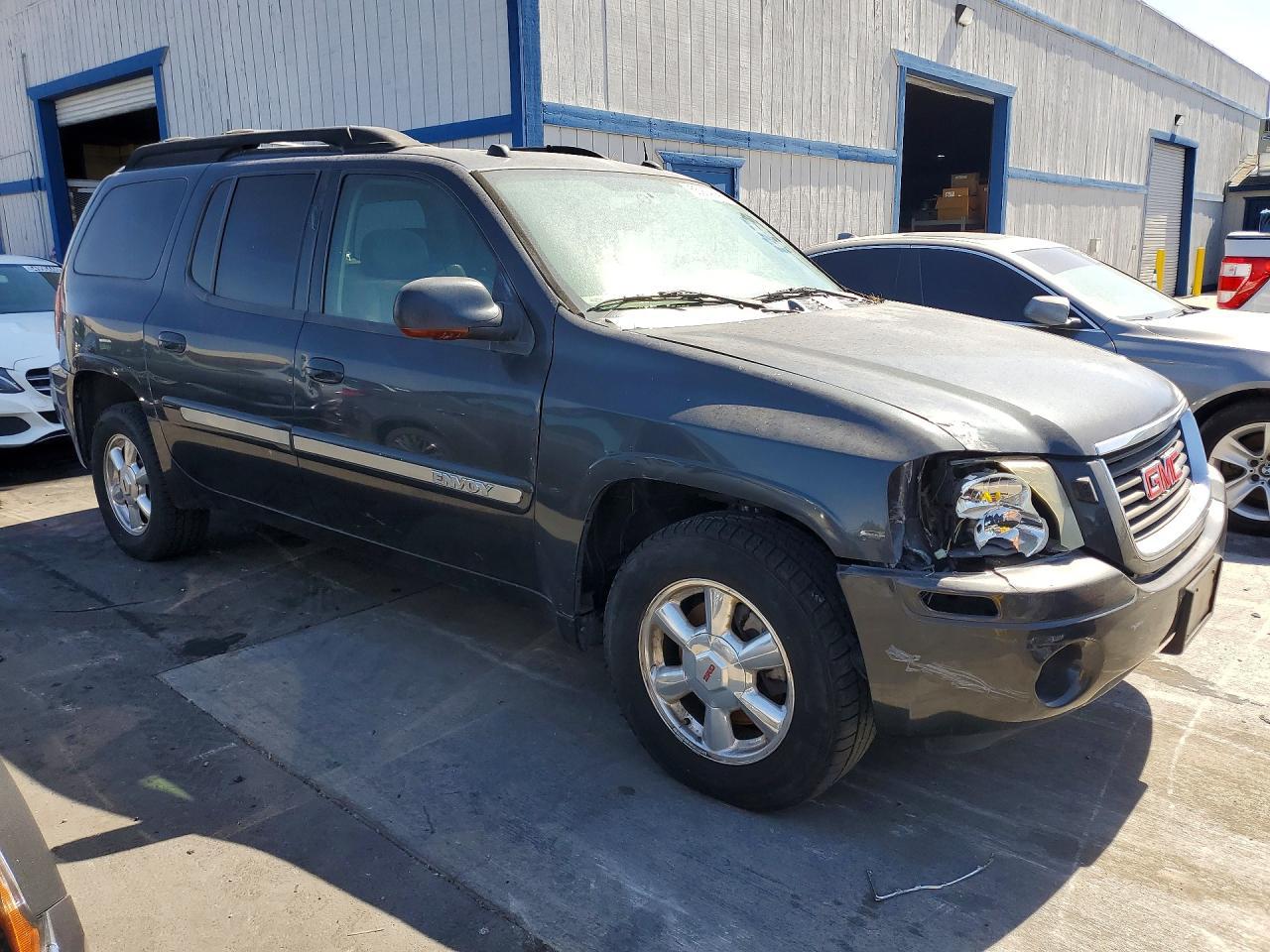 2005 GMC Envoy Xl - Image 4