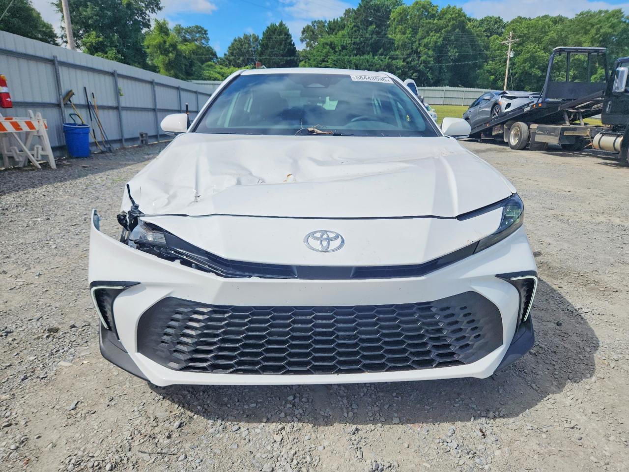 2026 Toyota Camry Se - Image 5