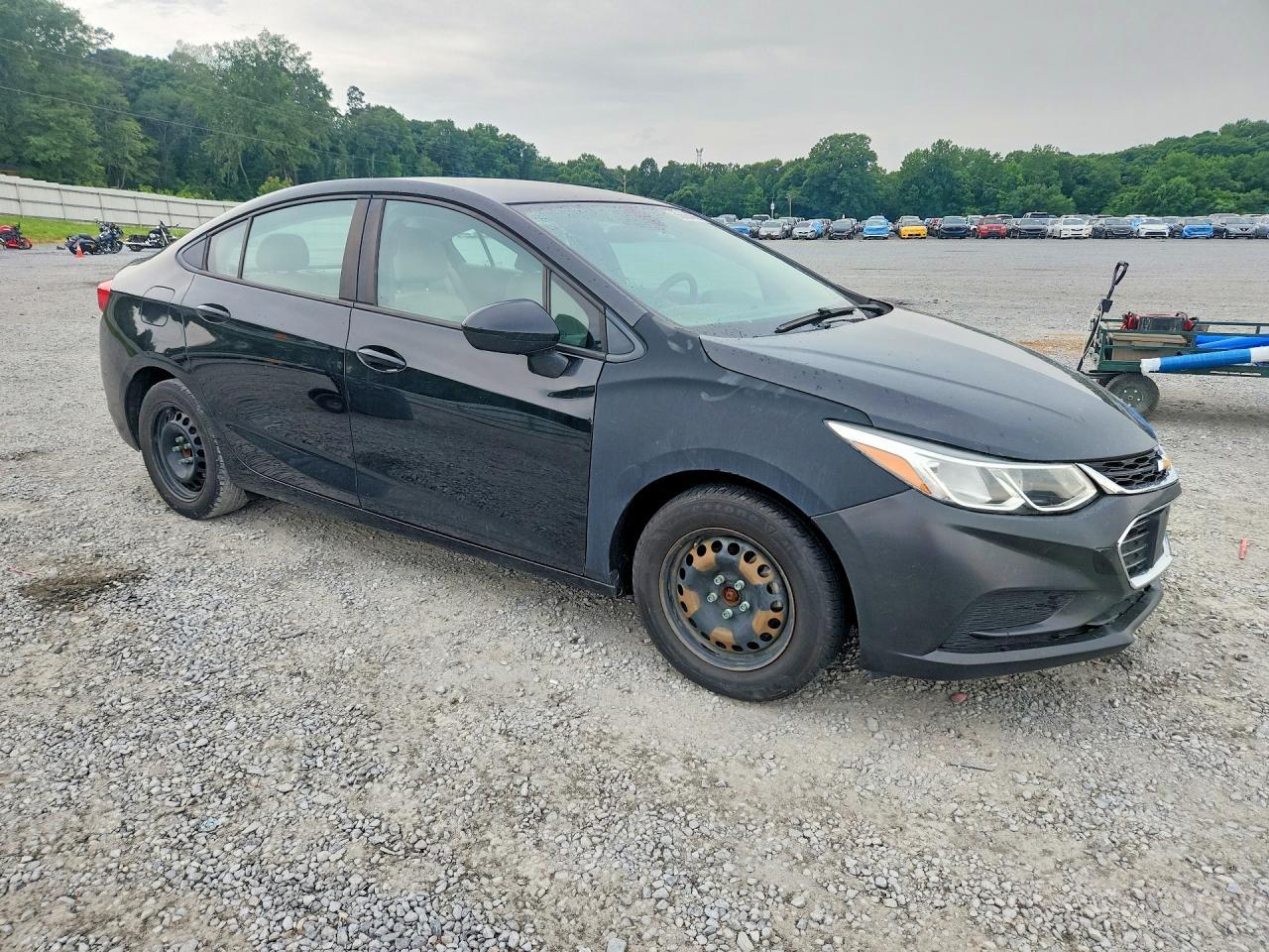 2018 Chevrolet Cruze Ls - Фото 4