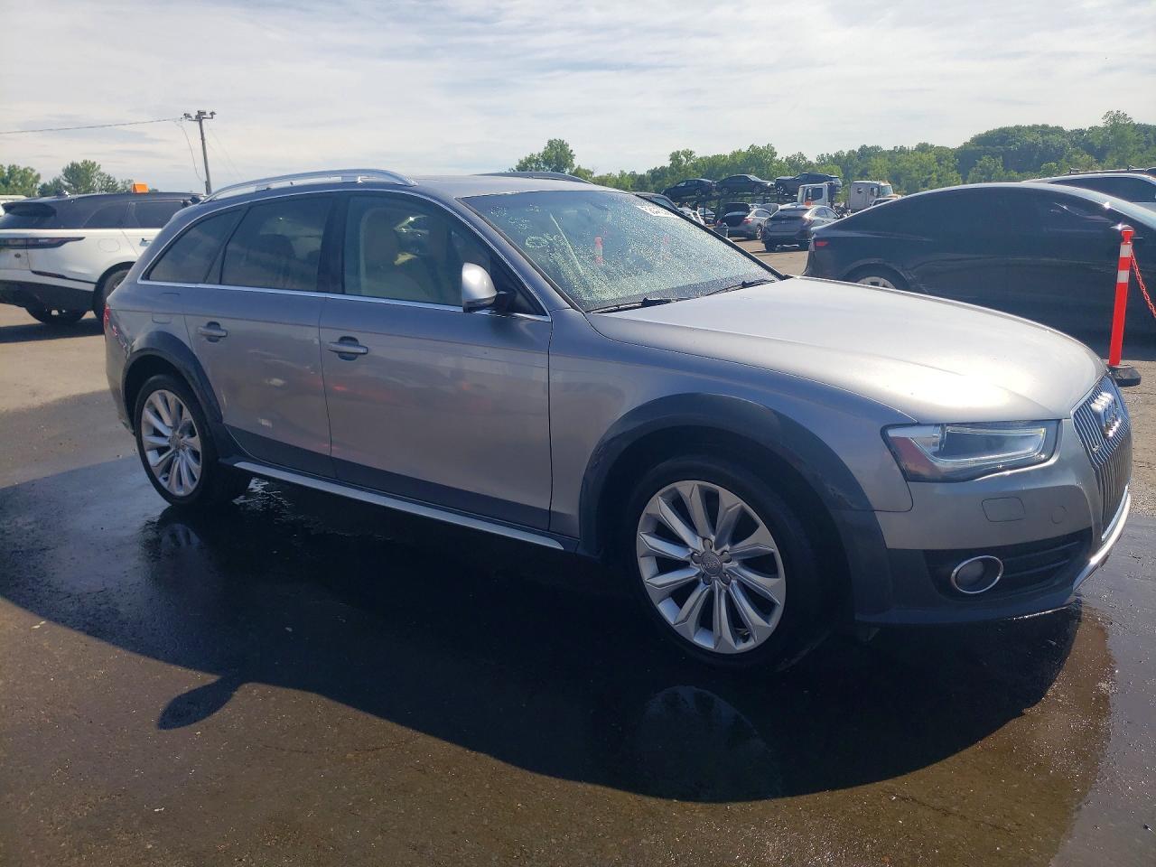2016 Audi A4 Allroad Premium Plus - Image 4