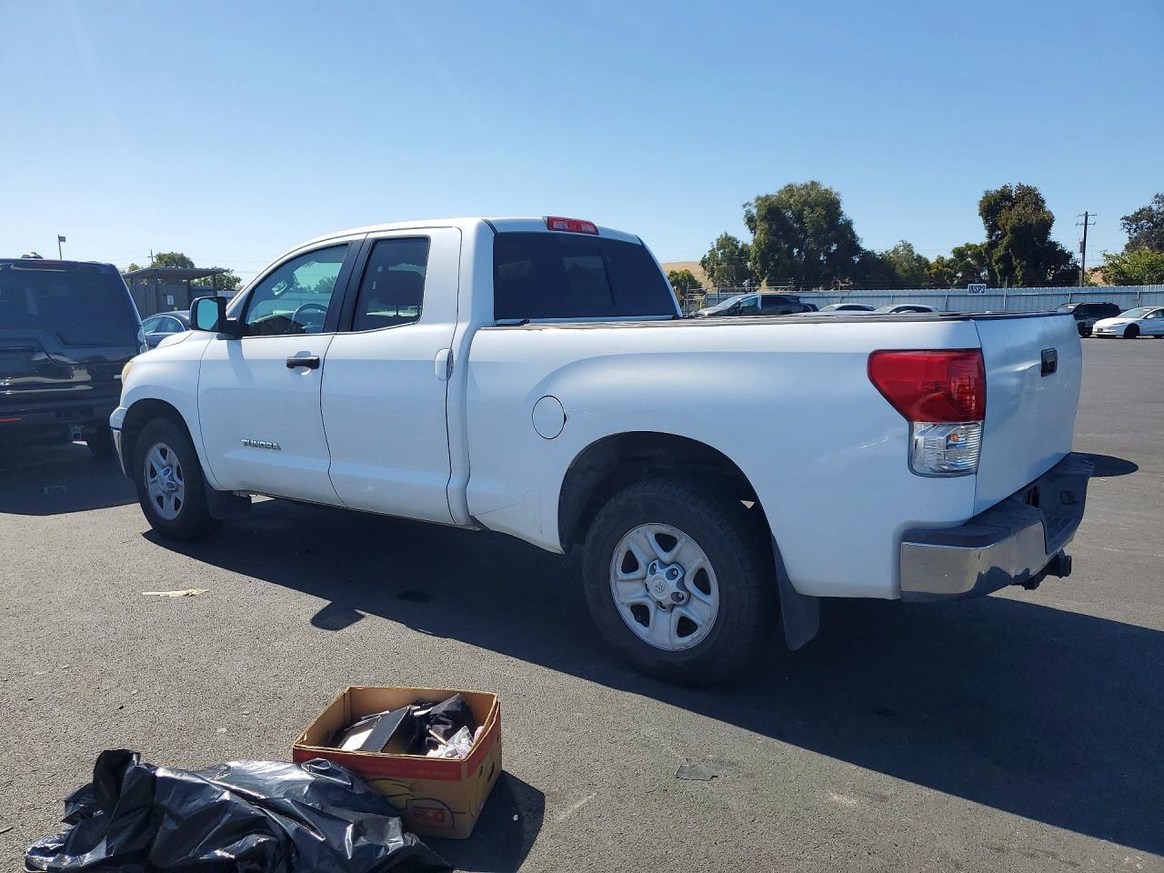 2011 Toyota Tundra Double Cab Sr5 - Фото 2