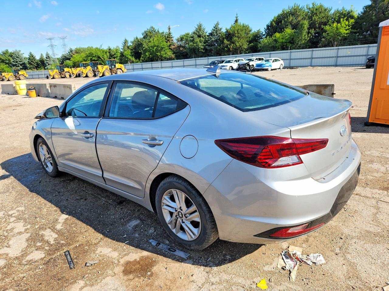2020 Hyundai Elantra Sel - Фото 2