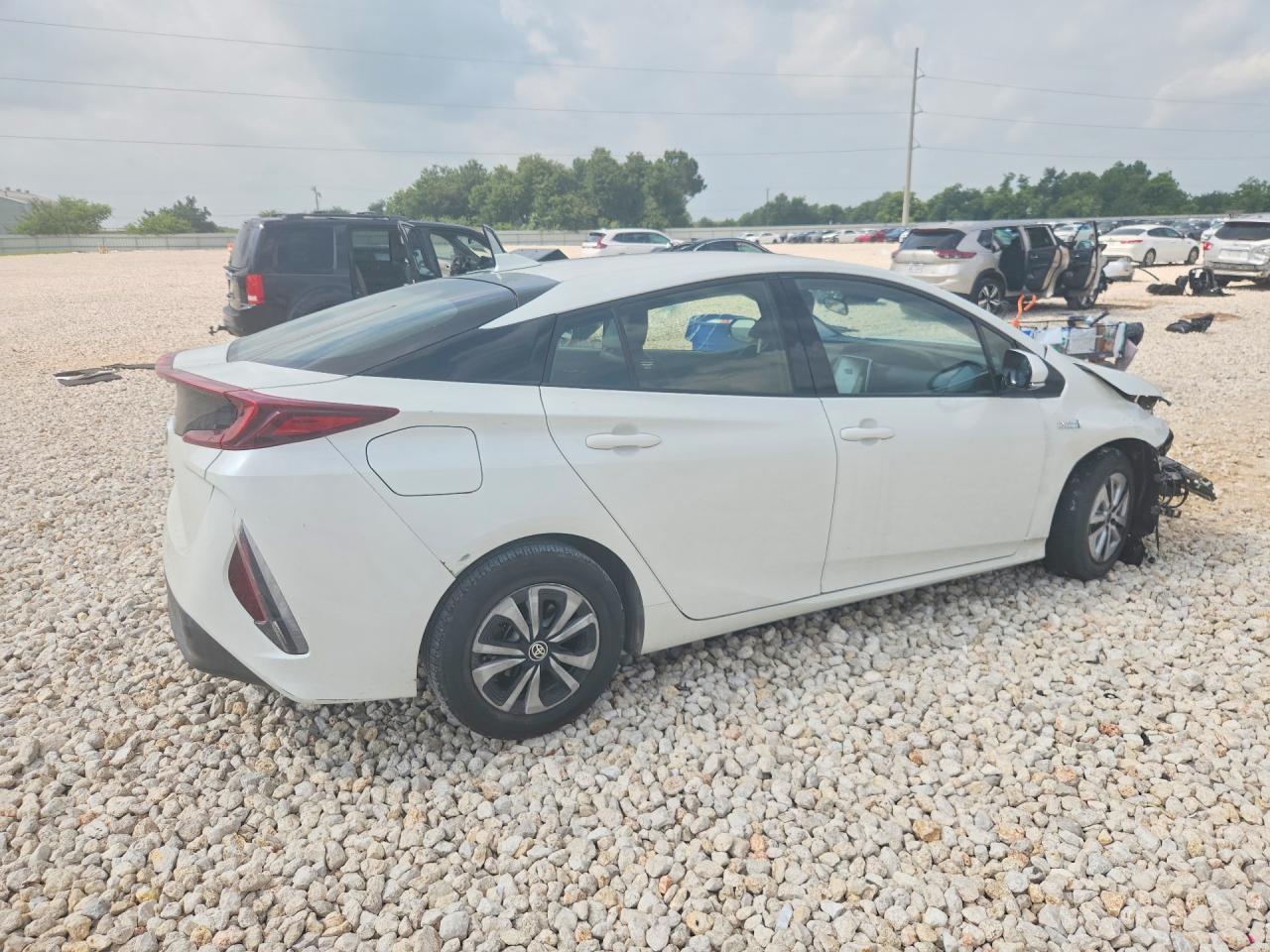 2017 Toyota Prius Prime Premium - Фото 3