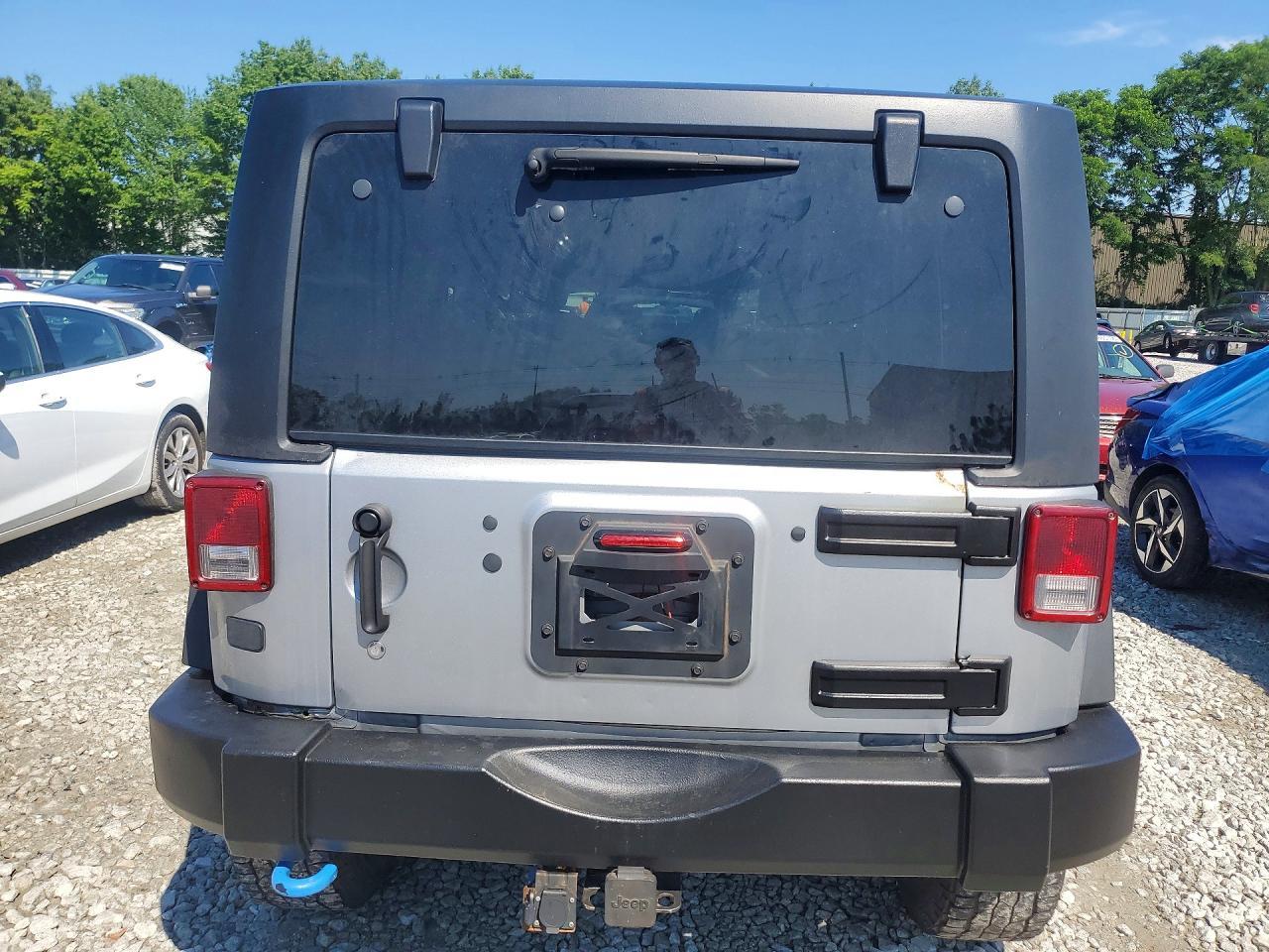 2015 Jeep Wrangler Sport - Фото 6
