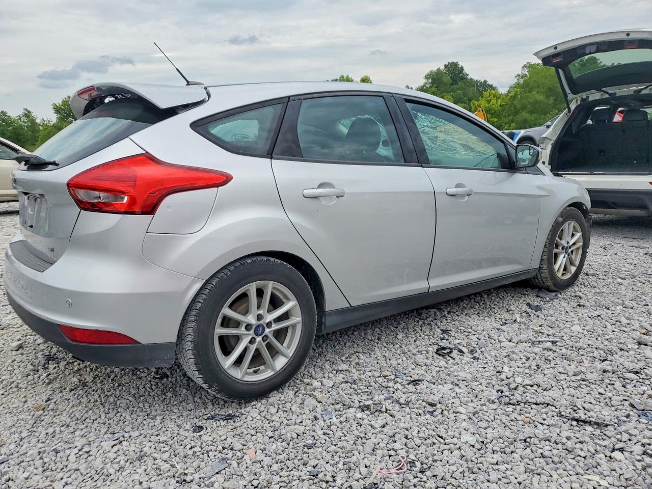 2015 Ford Focus Se - Фото 3
