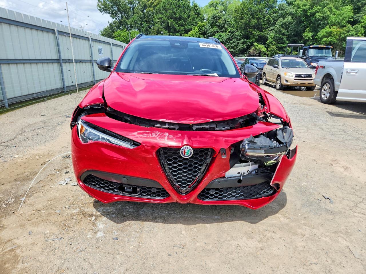 2020 Alfa Romeo Stelvio - Image 5
