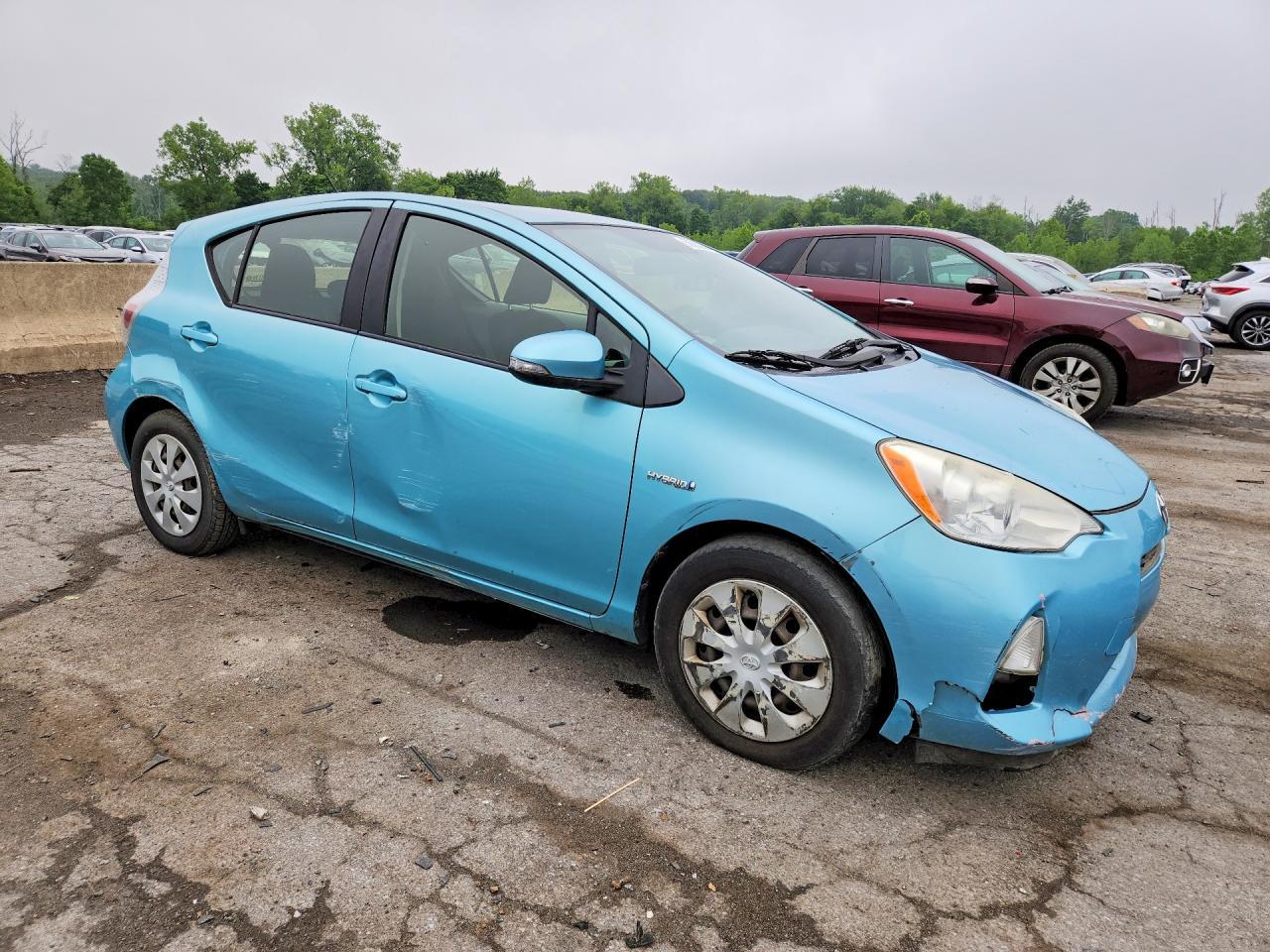 2012 Toyota Prius C Two - Фото 4