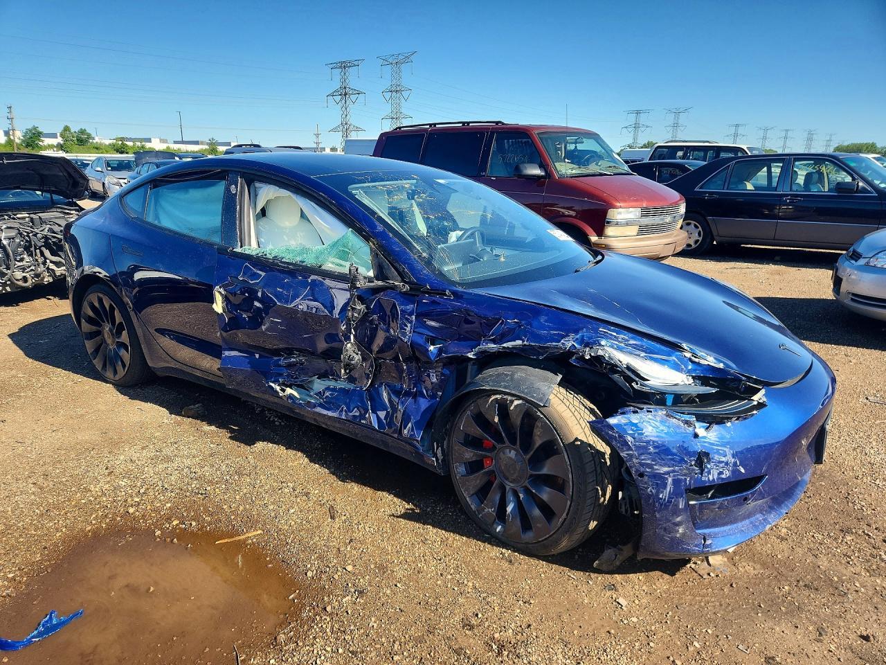 2022 Tesla Model 3 - Фото 4