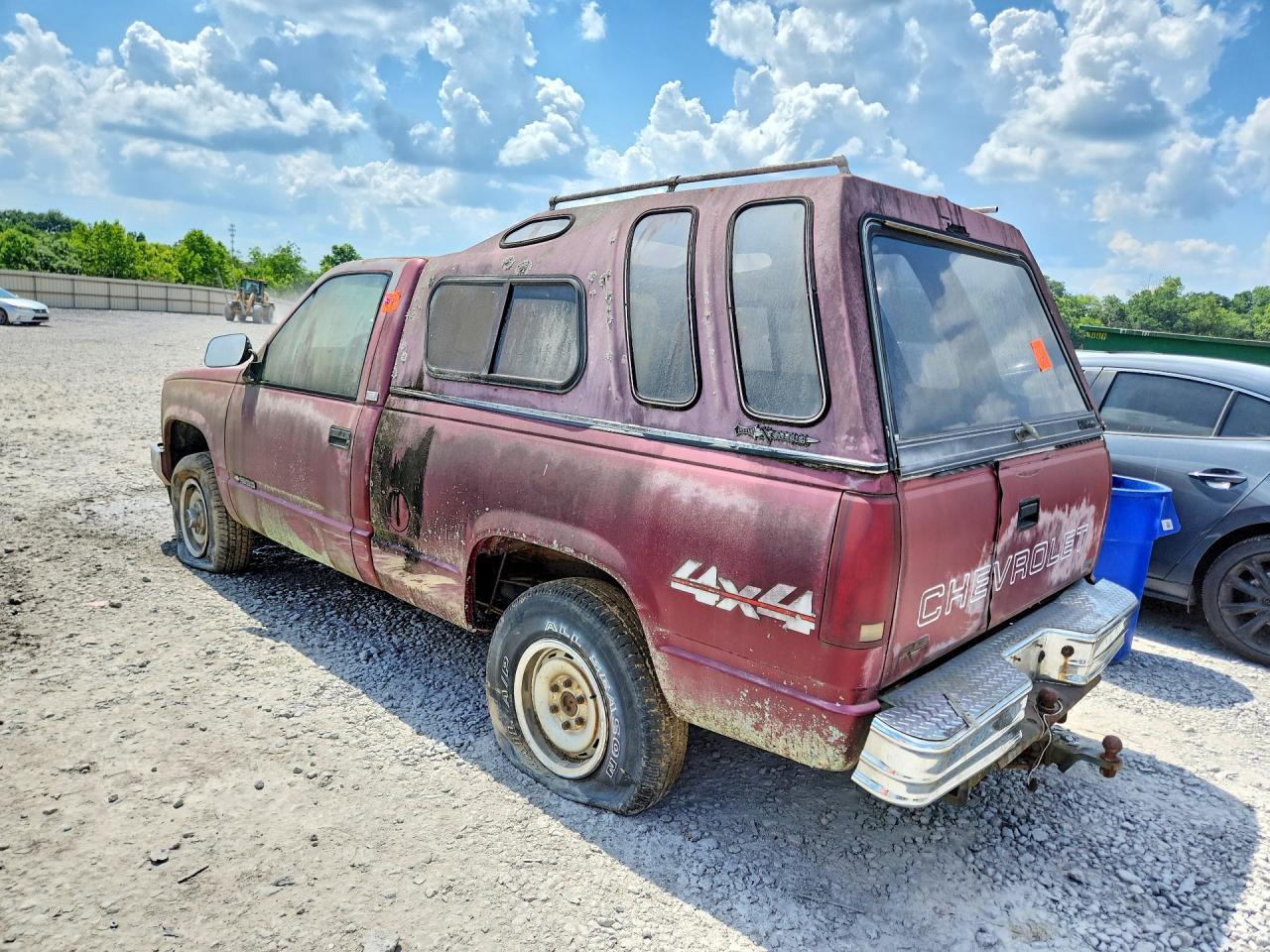 1988 Chevrolet Gmt-400 K1500 - Image 2