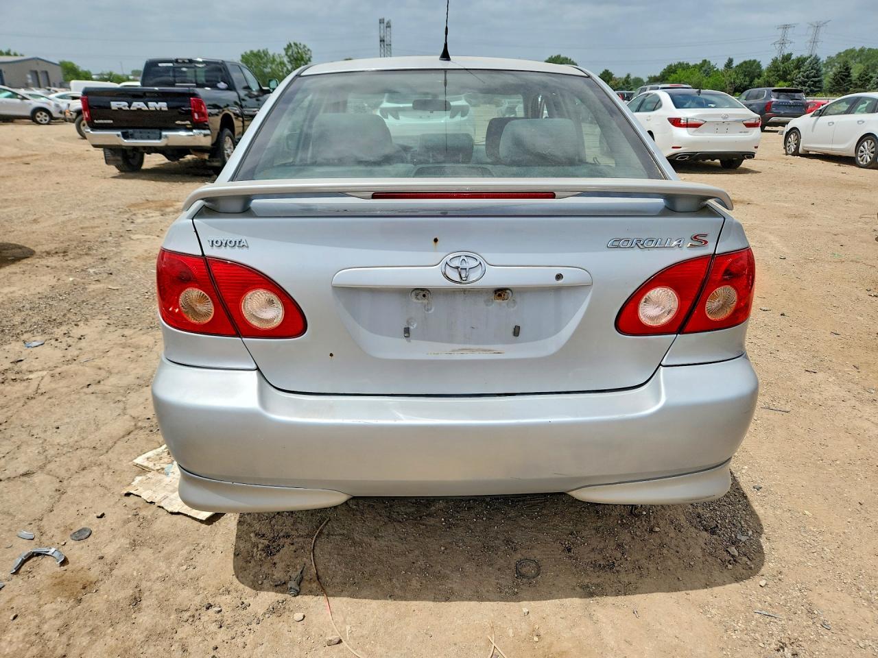 2005 Toyota Corolla S - Фото 6