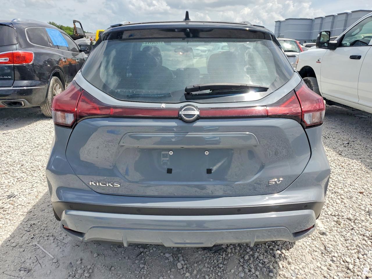 2023 Nissan Kicks Sv - Image 6