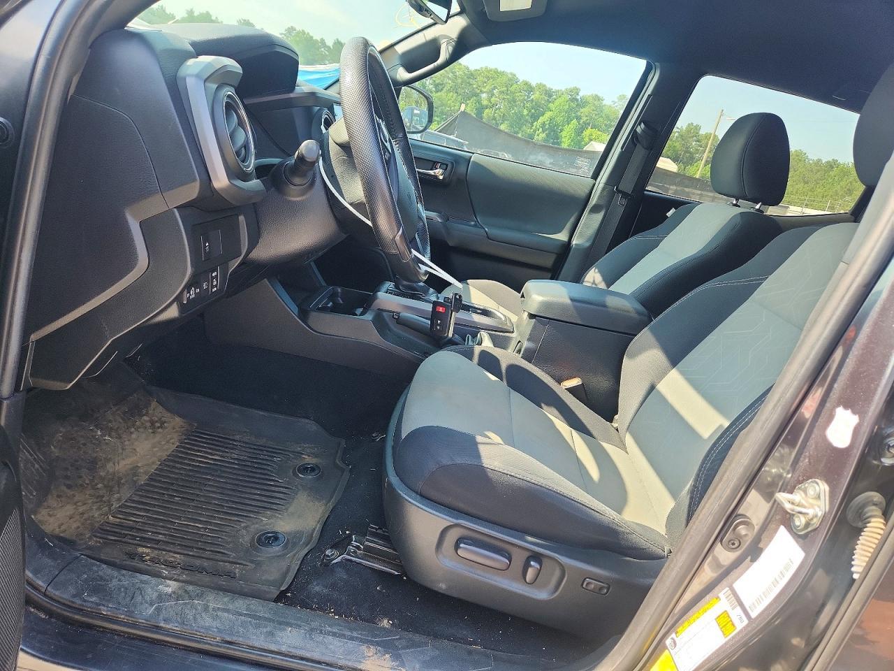2022 Toyota Tacoma Trd Off-Road - Image 7