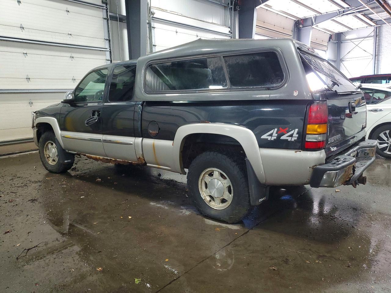 2004 GMC New Sierra K1500 - Image 2