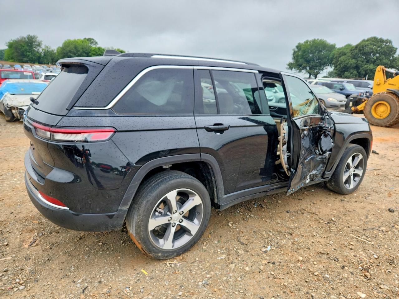2022 Jeep Grand Cherokee Limited 4Xe - Image 3