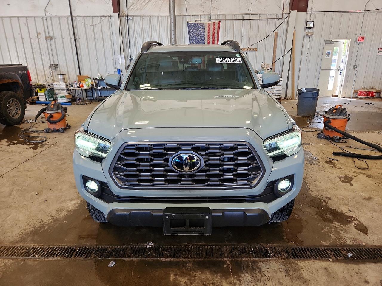 2022 Toyota Tacoma Trd Off-Road - Image 5