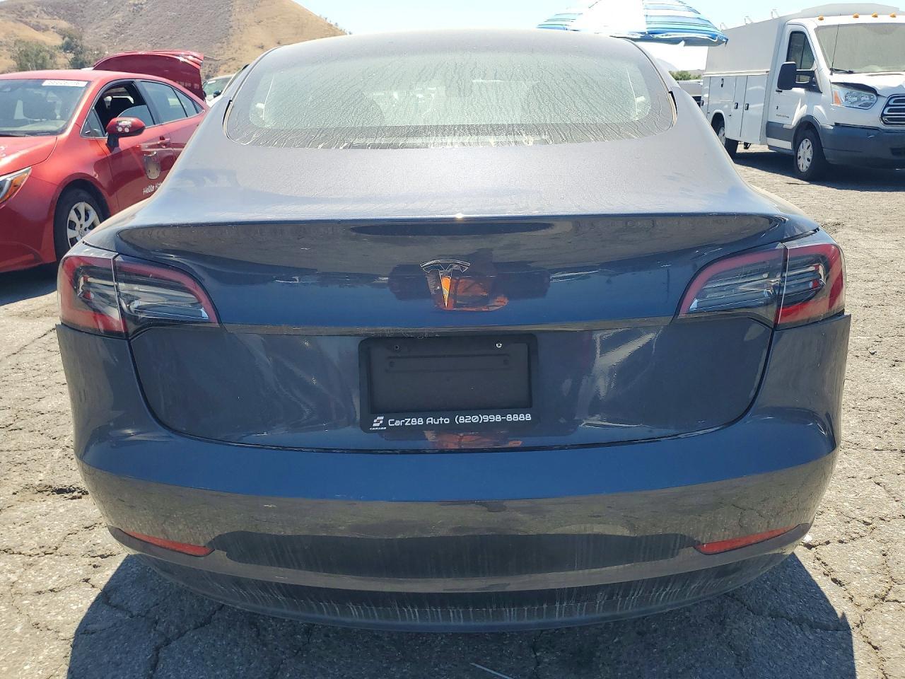 2023 Tesla Model 3 - Фото 6