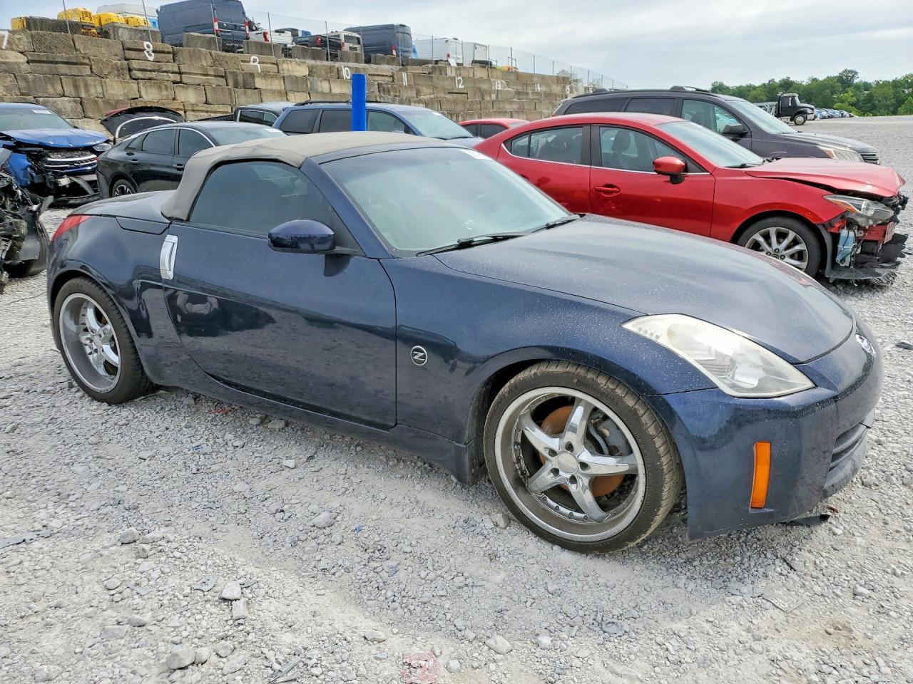 2007 Nissan 350Z Roadster - Фото 4