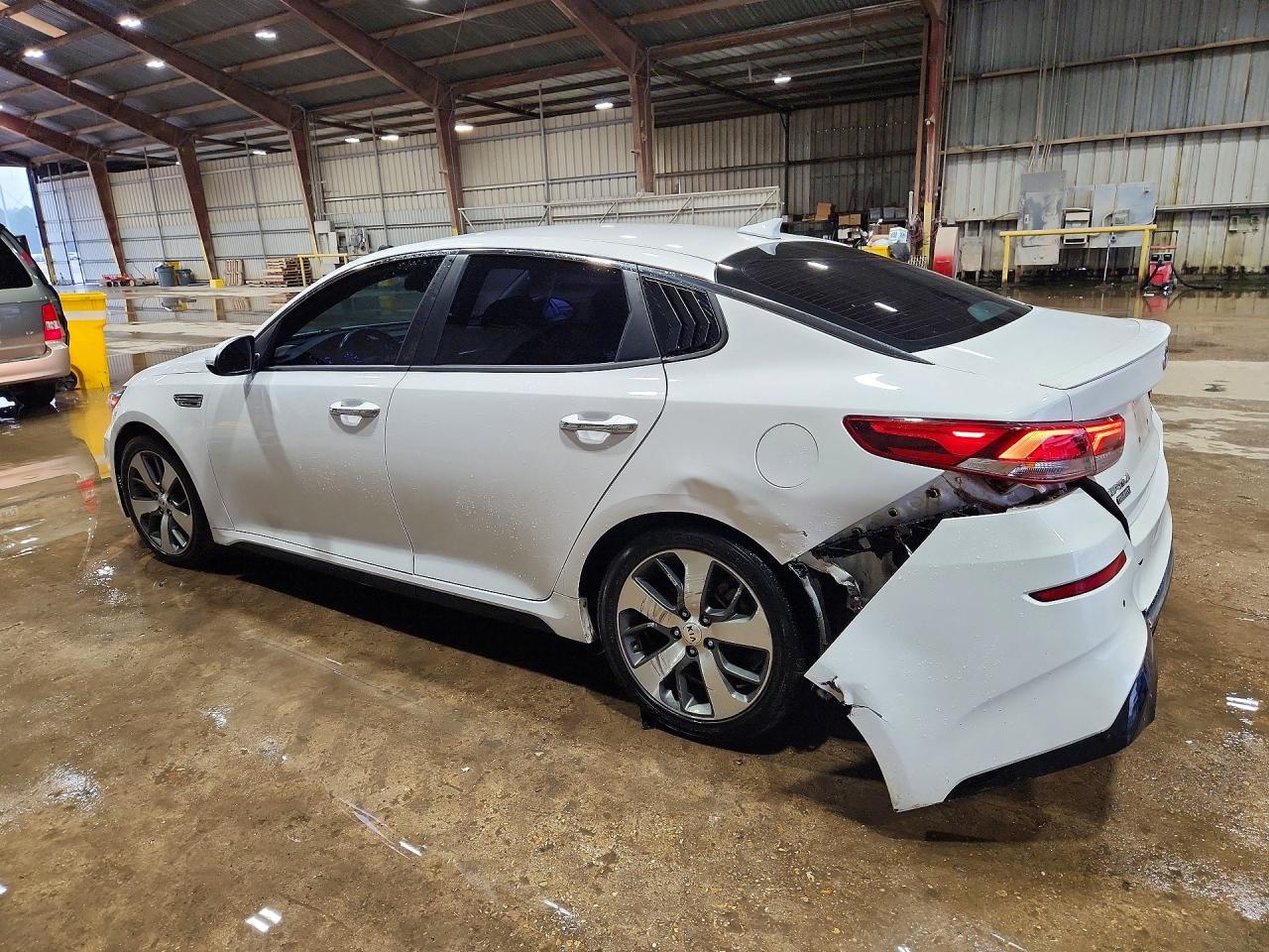 2019 Kia Optima S - Фото 2