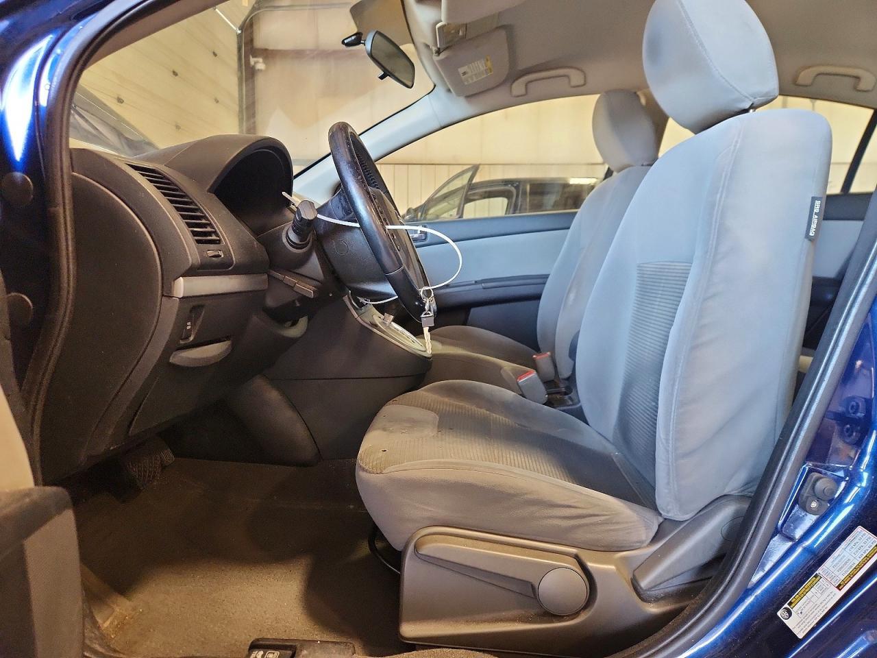 2010 Nissan Sentra 2.0 - Image 7