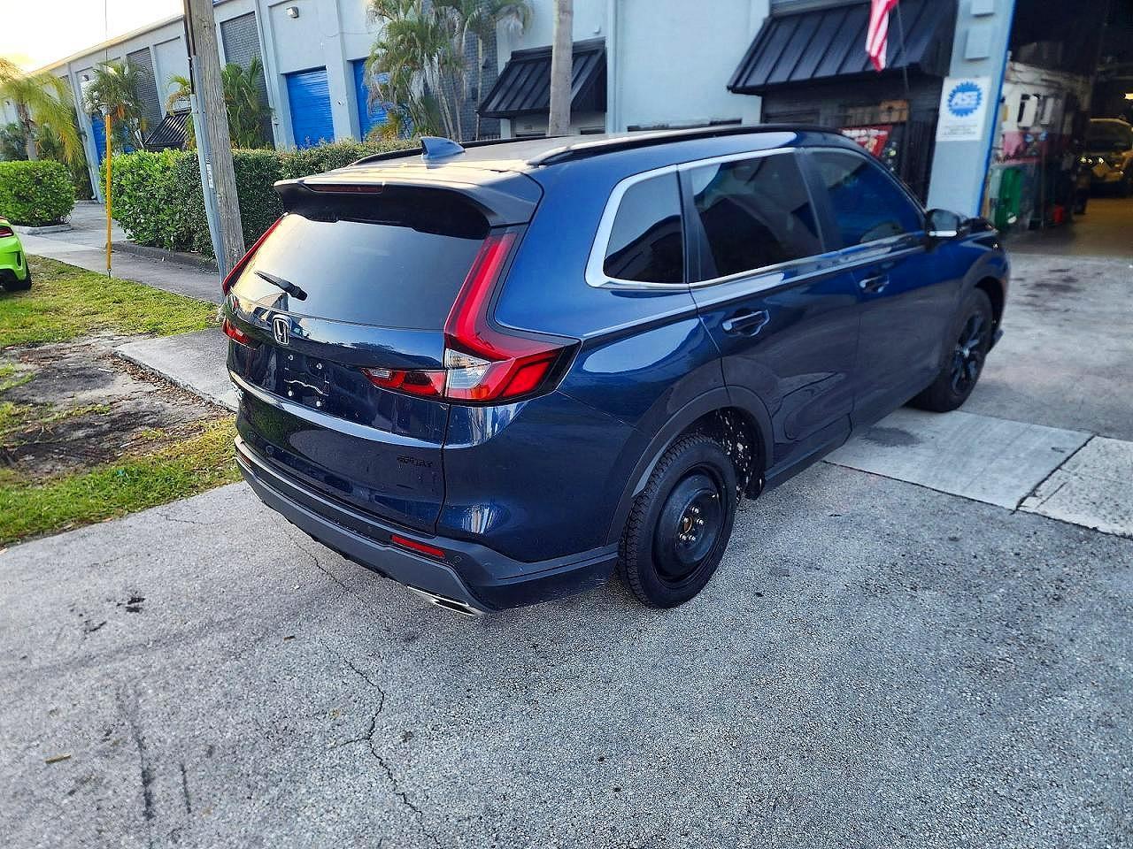 2024 Honda Cr-V Sport-L - Image 4