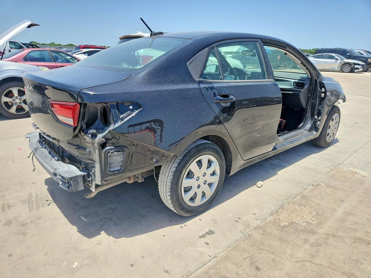 2022 Kia Rio S - Image 3