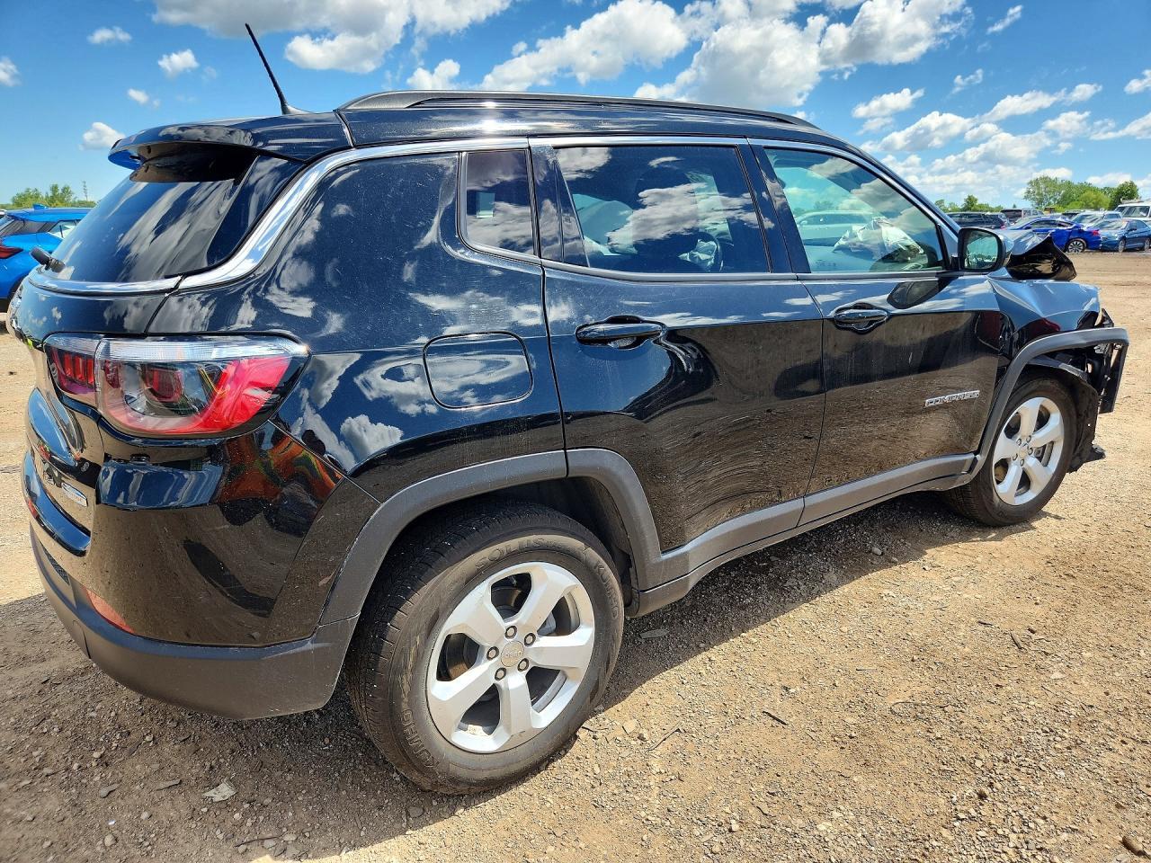 2021 Jeep Compass Latitude - Фото 3