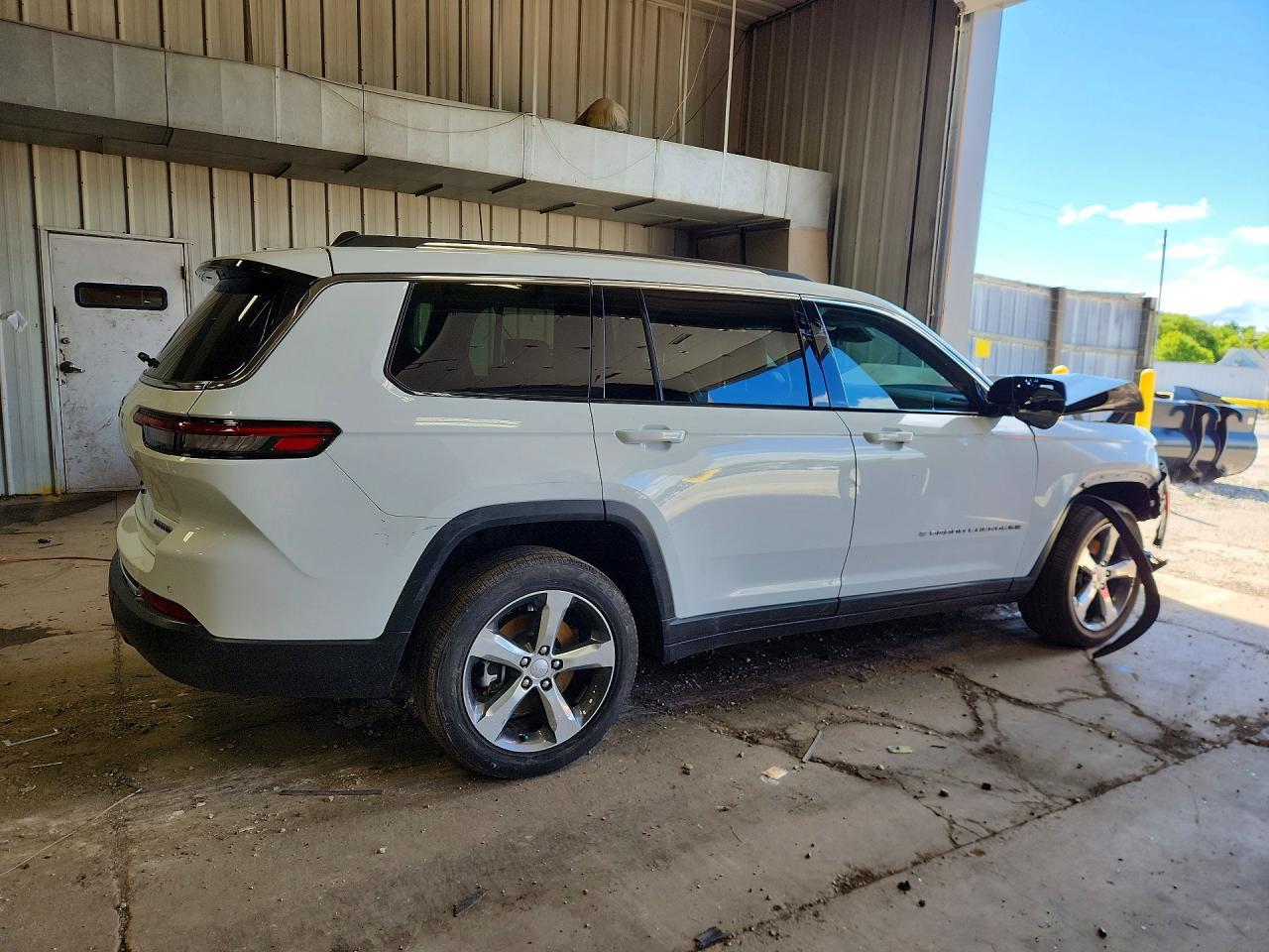 2021 Jeep Grand Cherokee L Limited - Image 3