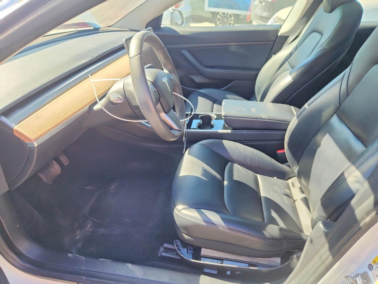2020 Tesla Model 3 - Image 7