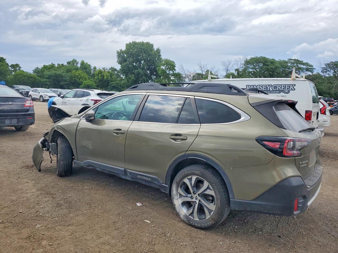 2021 Subaru Outback Limited - Фото 2