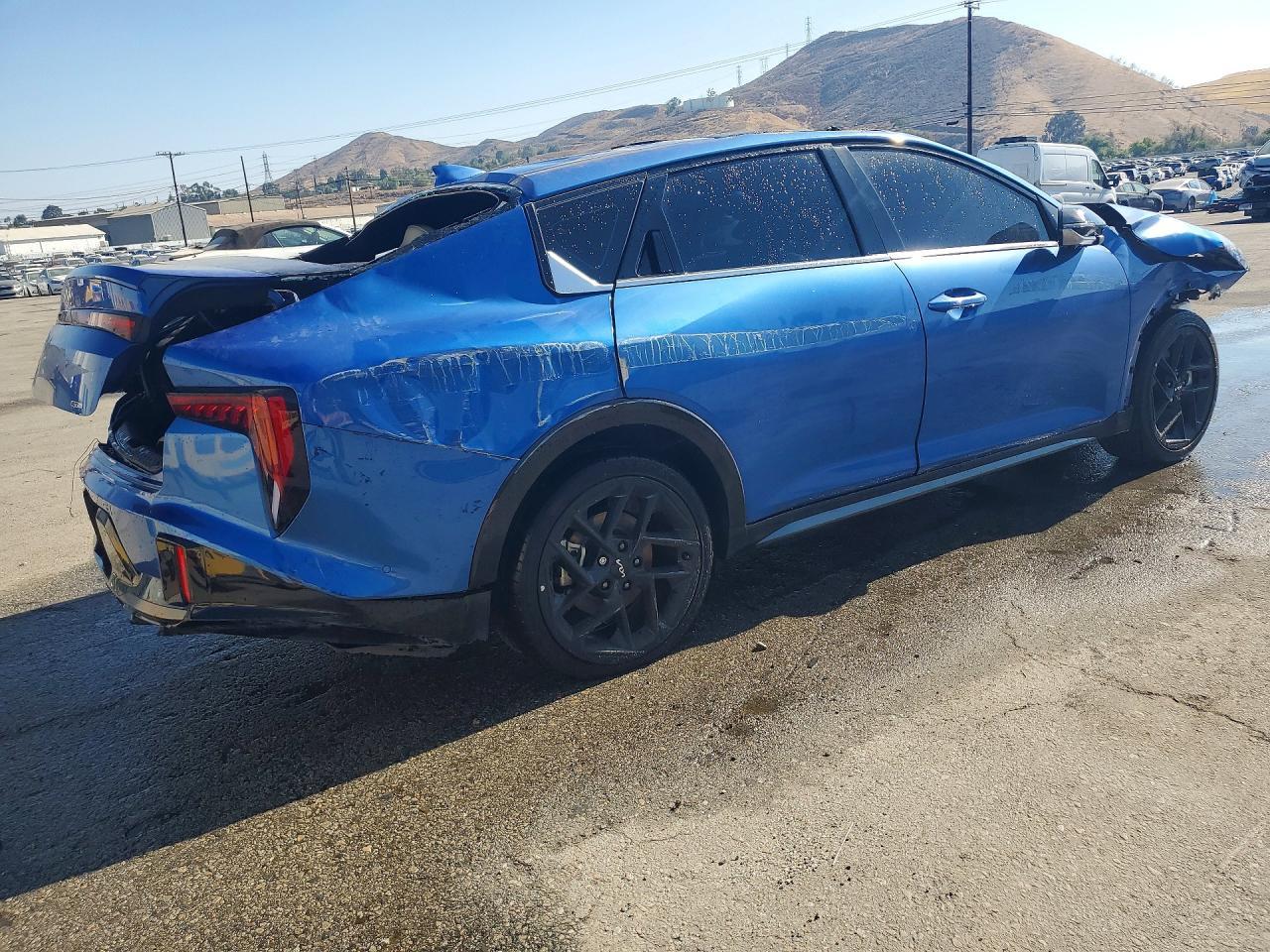 2025 Kia K4 Gt-Line Turbo - Фото 3