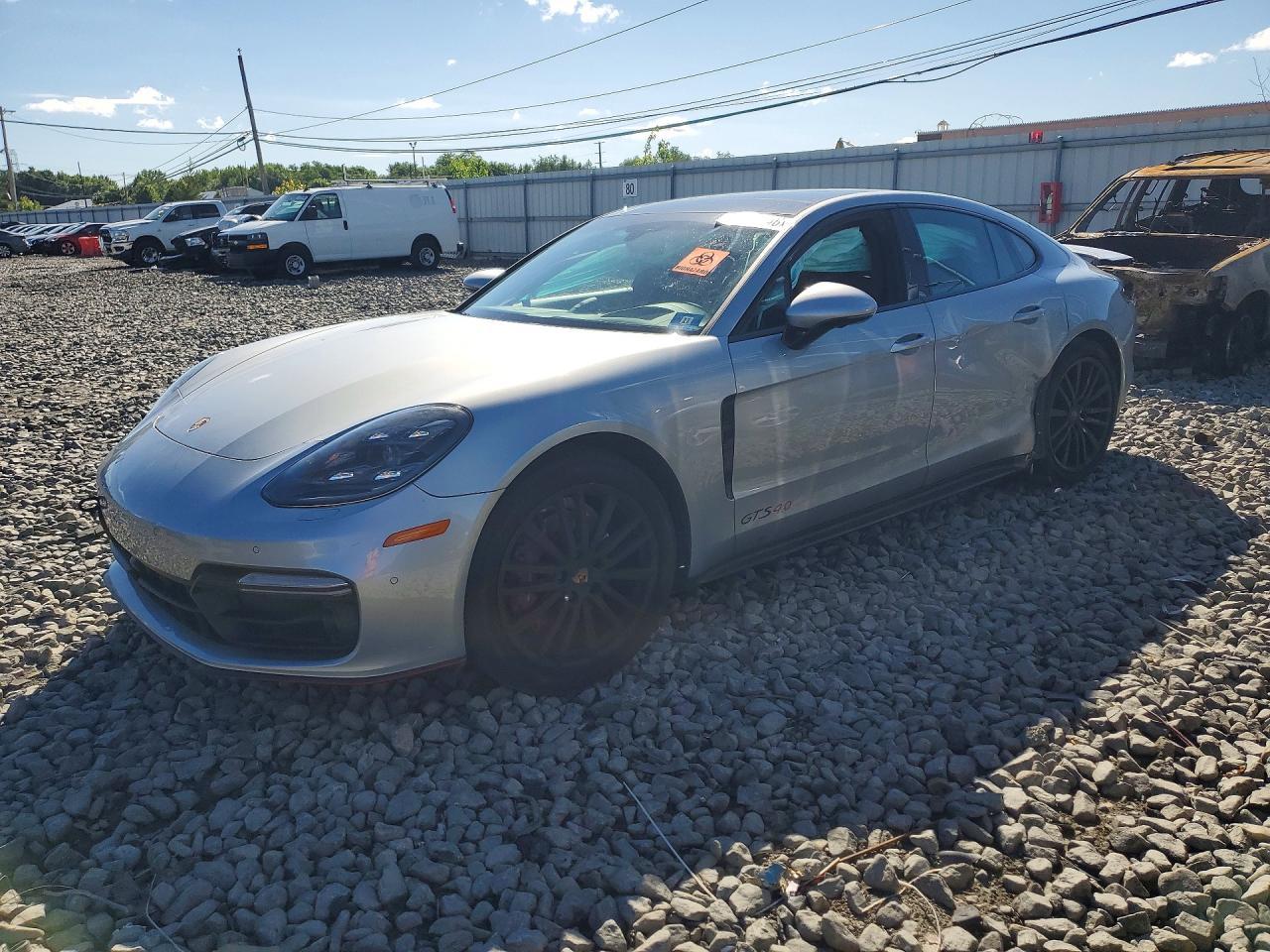 2020 Porsche Panamera Gts