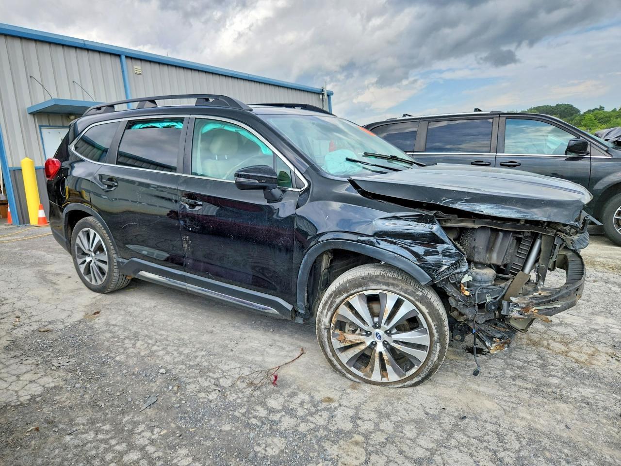2021 Subaru Ascent Limited - Image 4