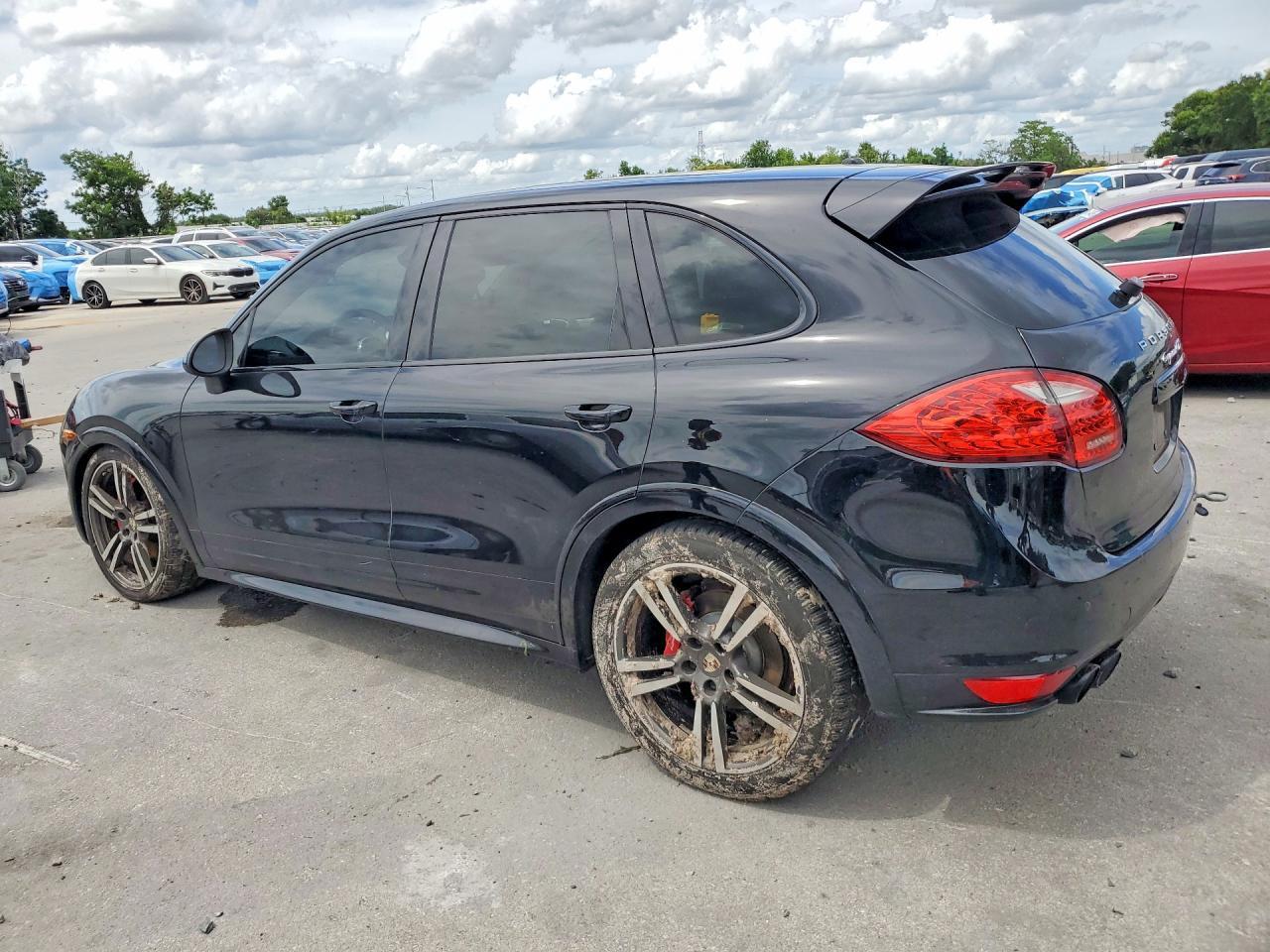 2013 Porsche Cayenne Gts - Фото 2