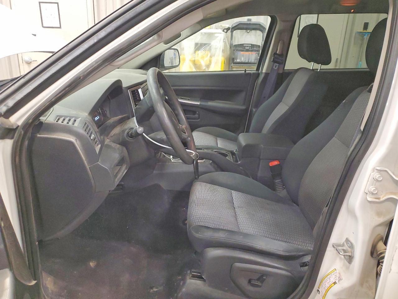 2008 Jeep Grand Cherokee Laredo - Image 7