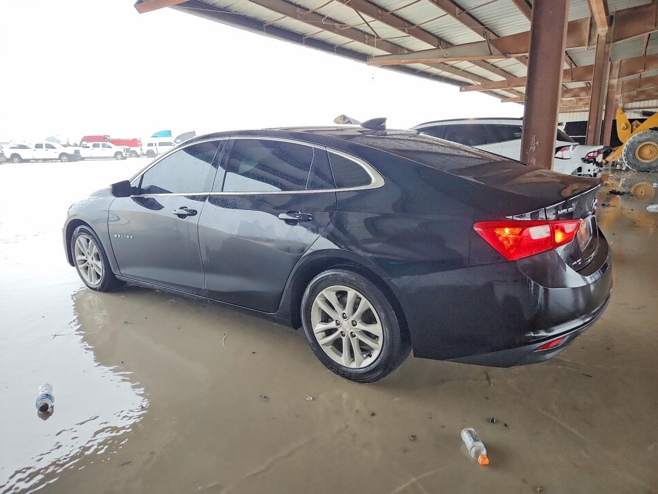 2017 Chevrolet Malibu Lt - Фото 2