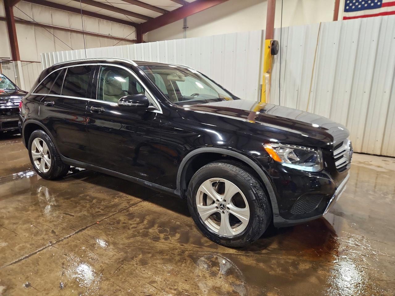 2017 Mercedes-Benz Glc 300 4Matic - Фото 4