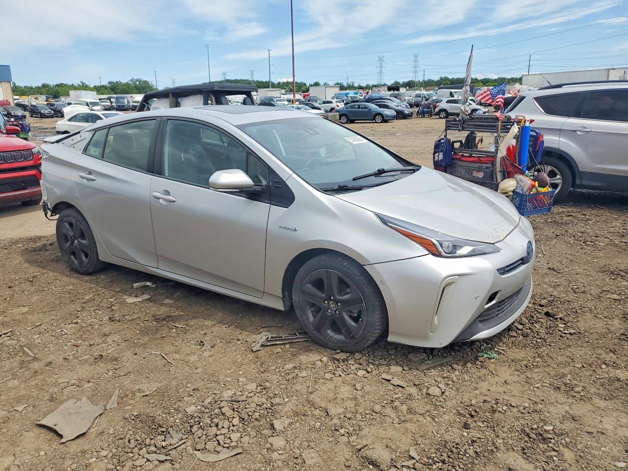 2019 Toyota Prius Limited - Image 4