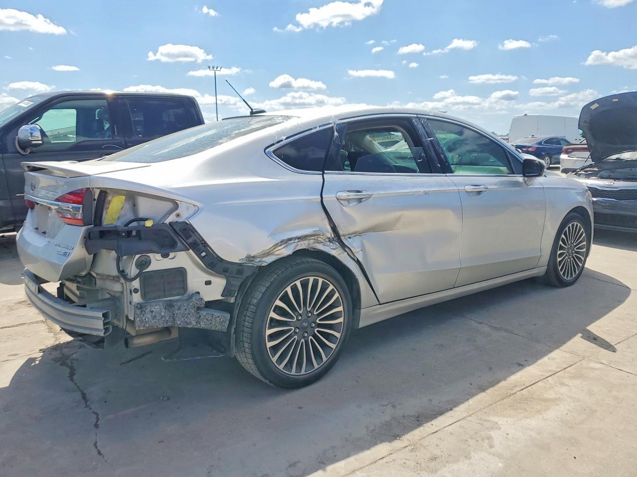 2018 Ford Fusion Titanium - Фото 3
