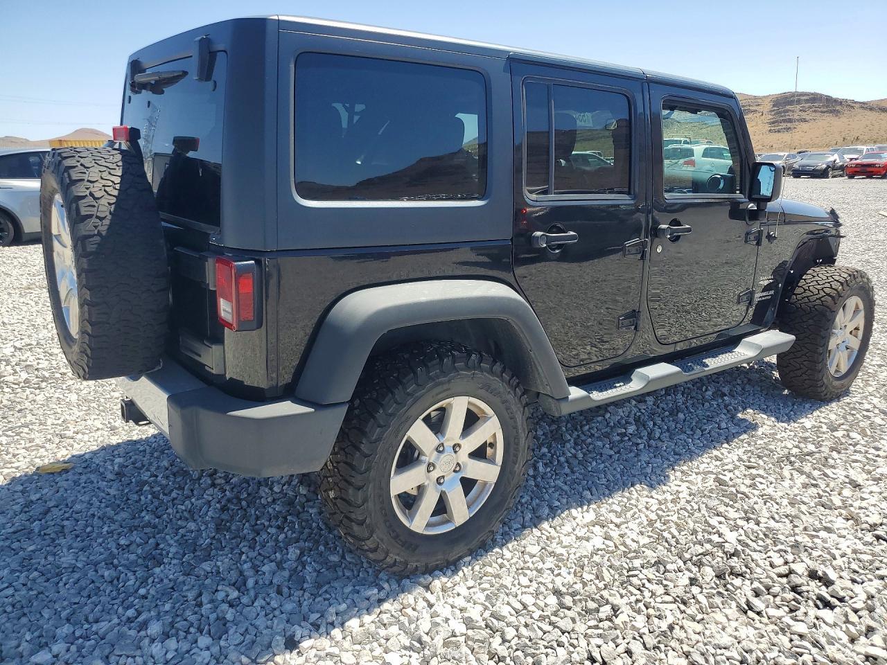 2014 Jeep Wrangler Unlimited Sahara - Фото 3