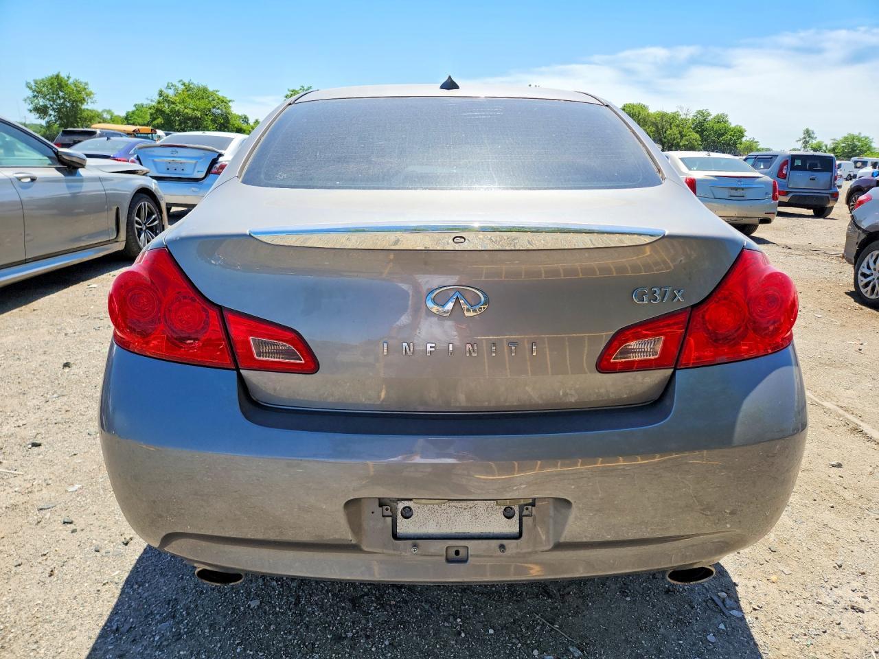 2009 Infiniti G37 Sedan X - Image 6
