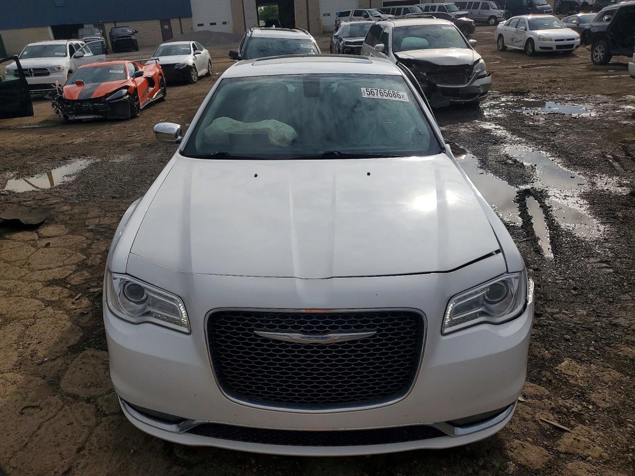 2015 Chrysler 300C - Фото 5
