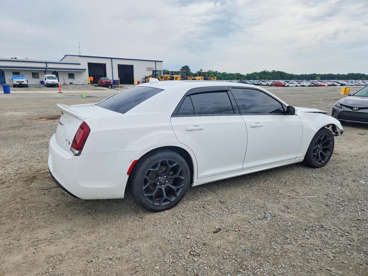 2020 Chrysler 300 S - Image 3