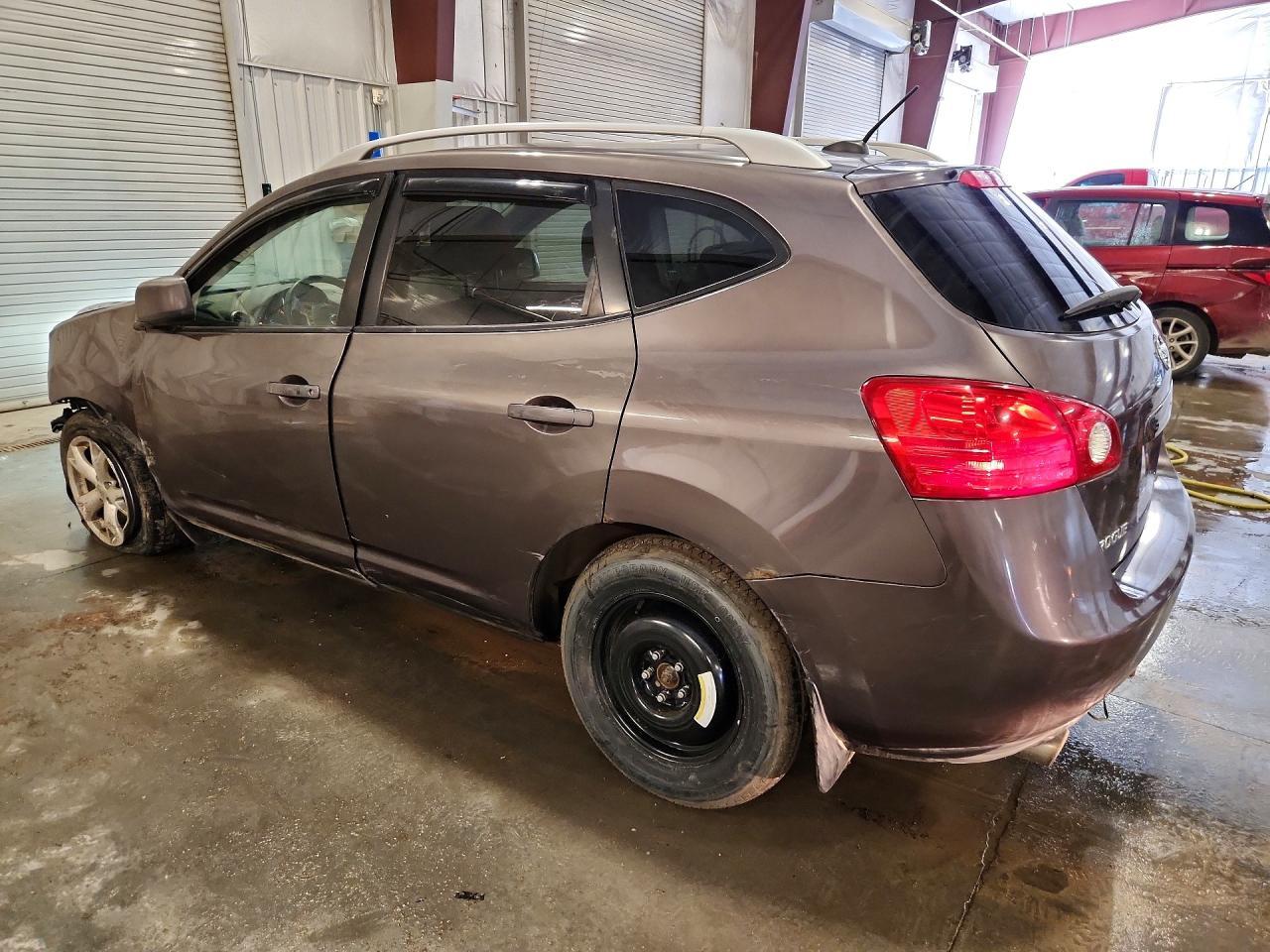2009 Nissan Rogue S/Sl - Image 2