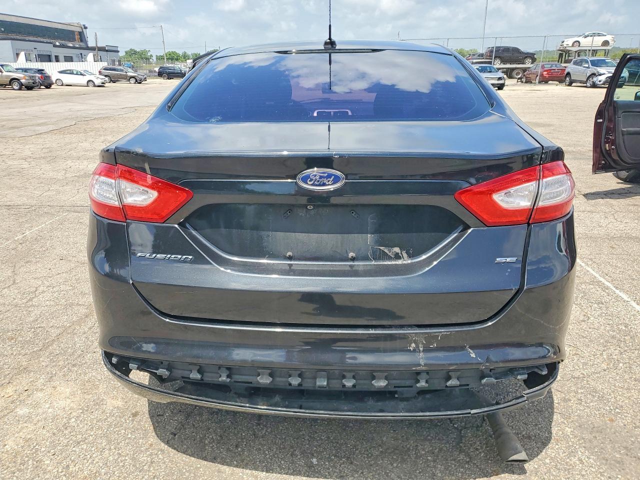 2015 Ford Fusion Se - Фото 6