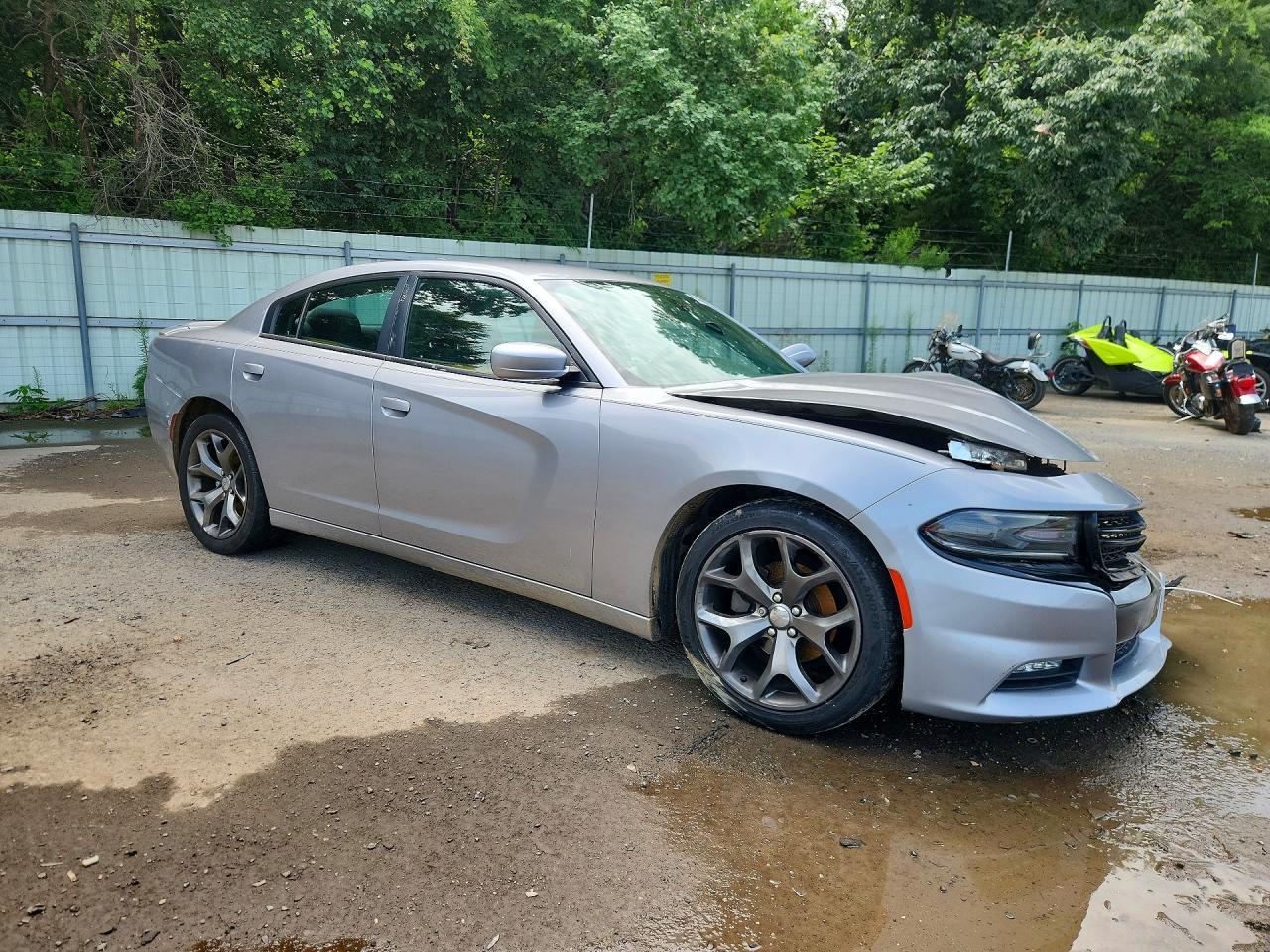 2016 Dodge Charger Sxt - Image 4