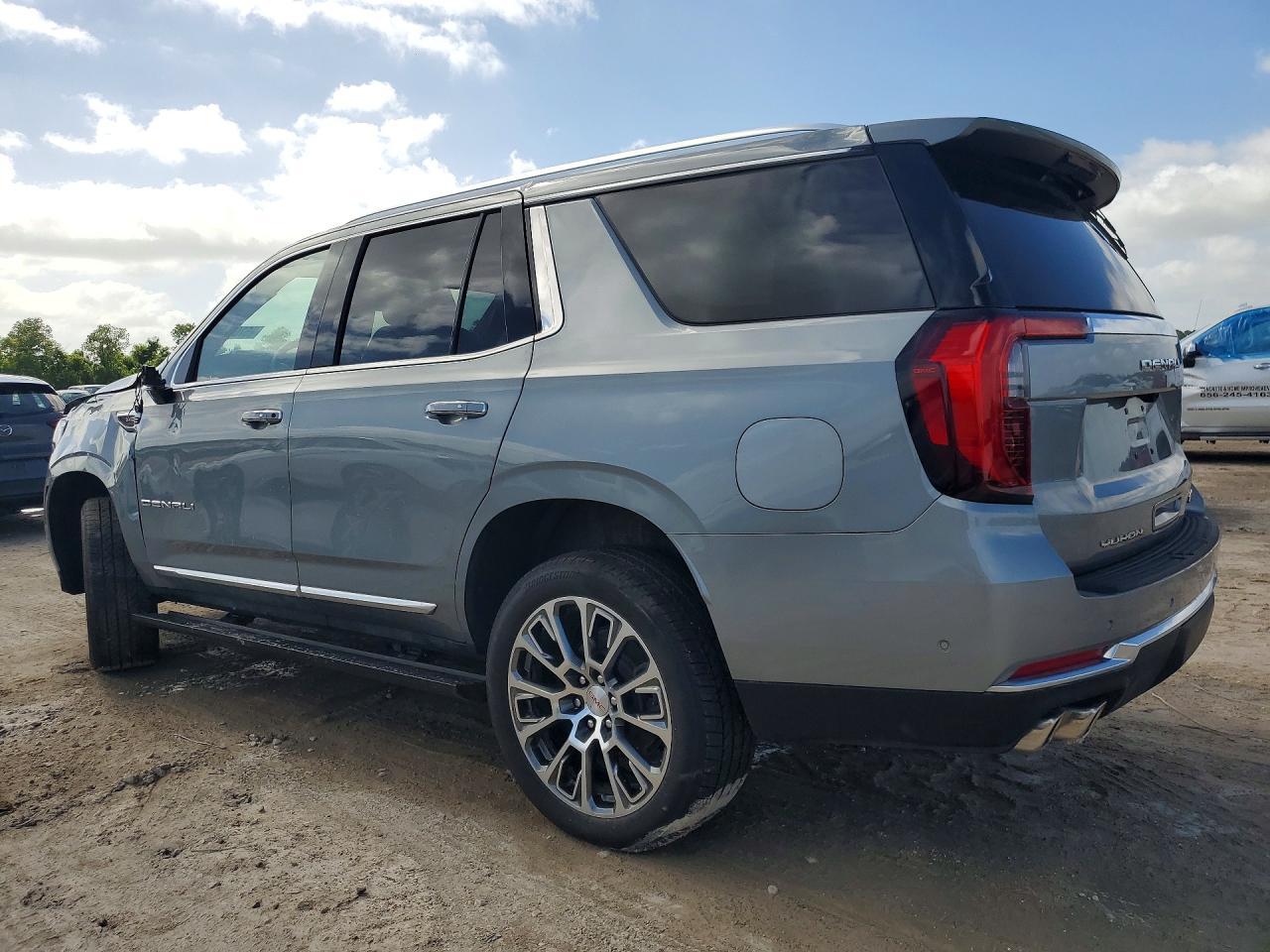 2026 GMC Yukon Denali - Фото 2