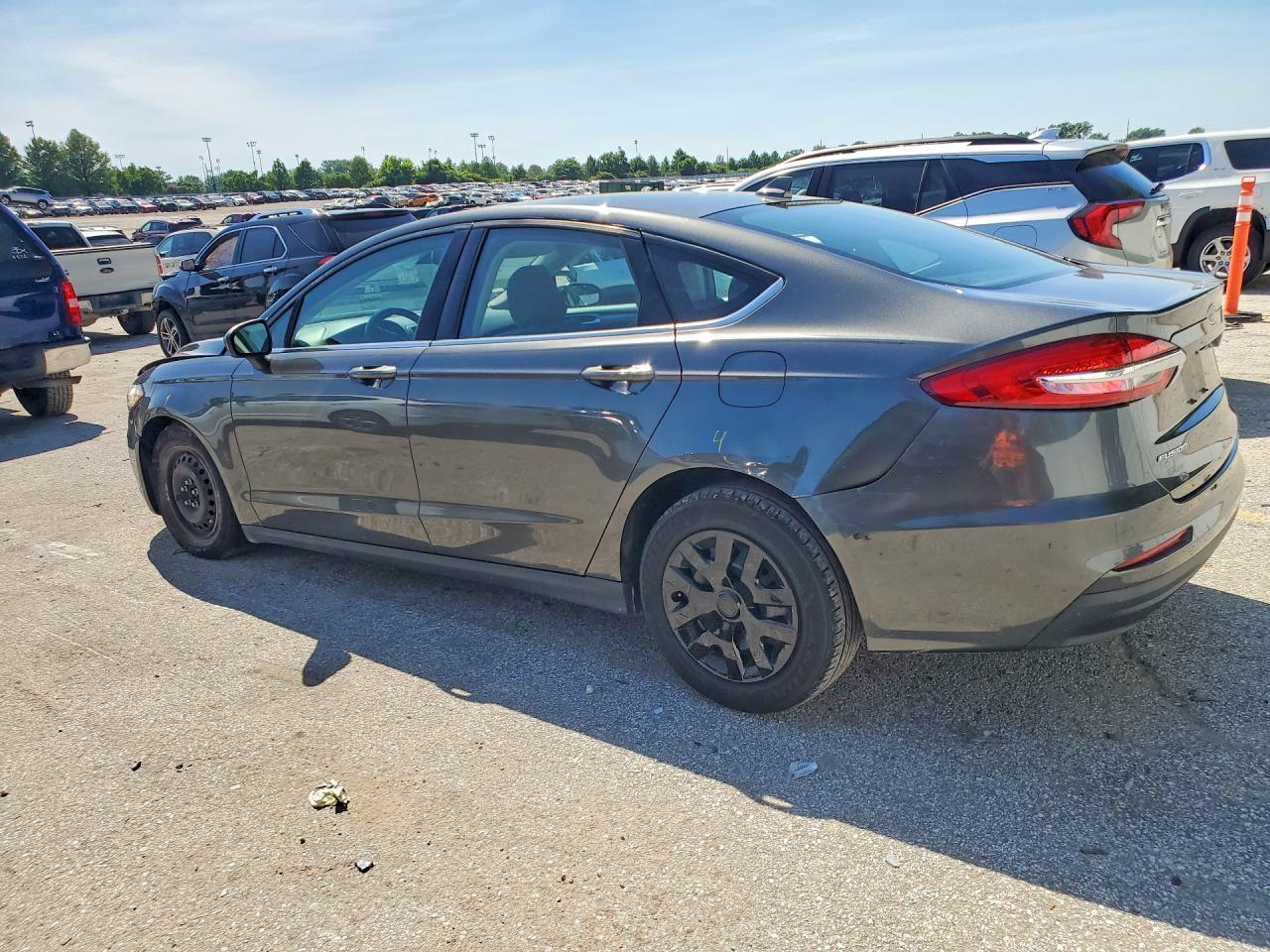 2020 Ford Fusion S - Image 2
