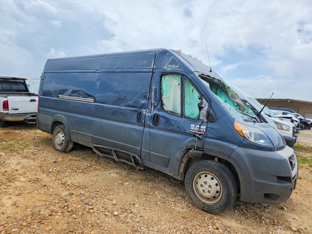 2021 Ram Promaster 3500 Delivery Van - Фото 4