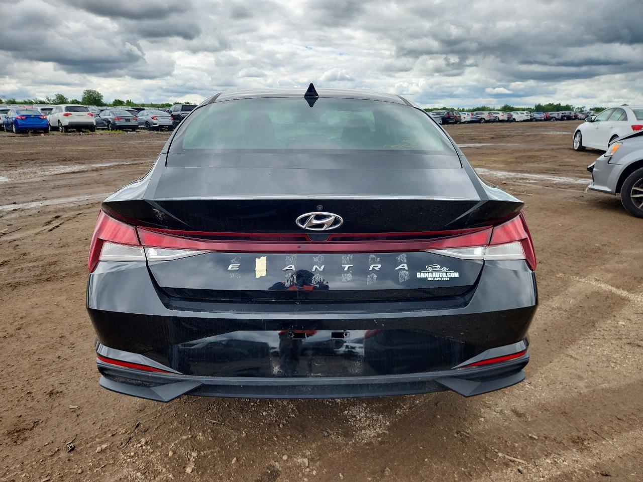 2021 Hyundai Elantra Se - Фото 6