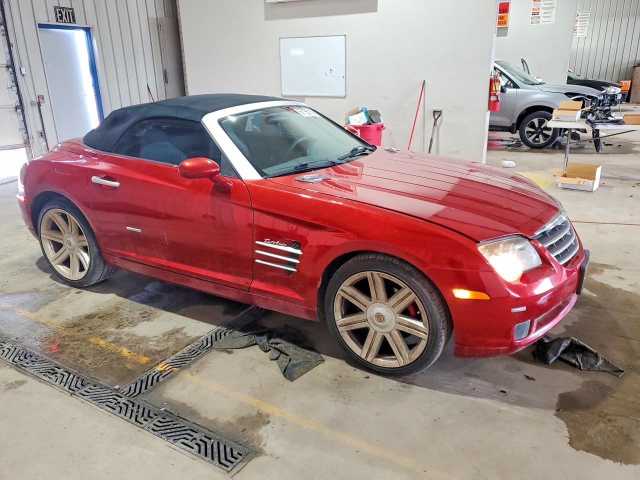 2005 Chrysler Crossfire Limited - Image 4
